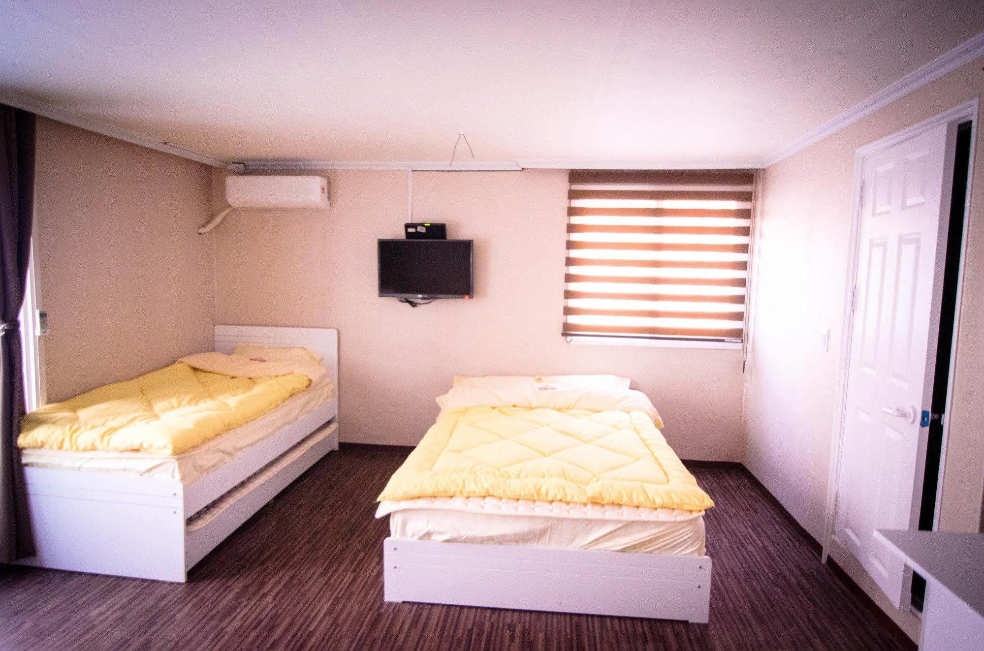 Yakorea Hostel Hongdae Seoul Luaran gambar