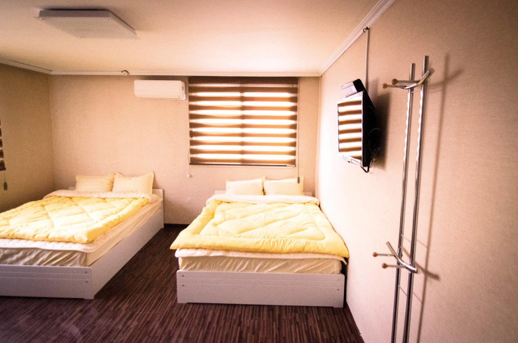 Yakorea Hostel Hongdae Seoul Luaran gambar