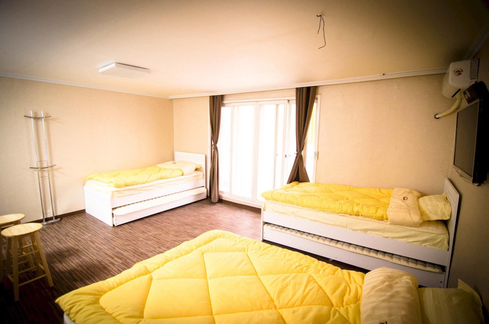 Yakorea Hostel Hongdae Seoul Luaran gambar
