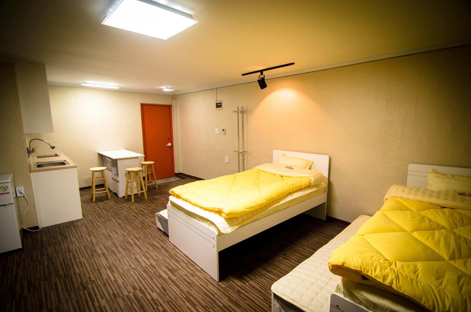 Yakorea Hostel Hongdae Seoul Luaran gambar